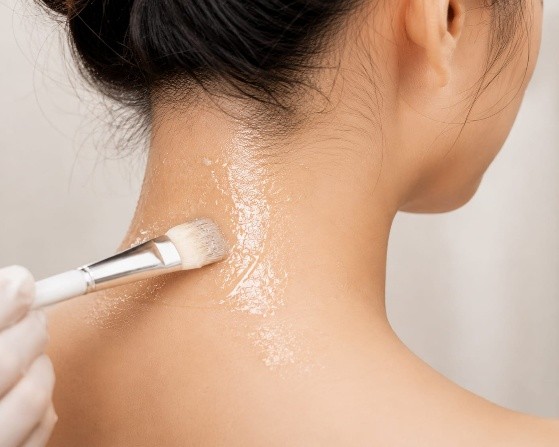 PEELING LEHER / TENGKUK